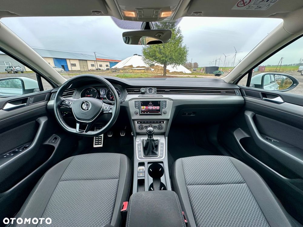 Volkswagen Passat 1.6 TDI (BlueMotion Technology) Trendline - 8