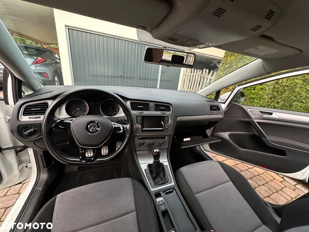 Volkswagen Golf 1.6 BlueTDI Trendline - 14