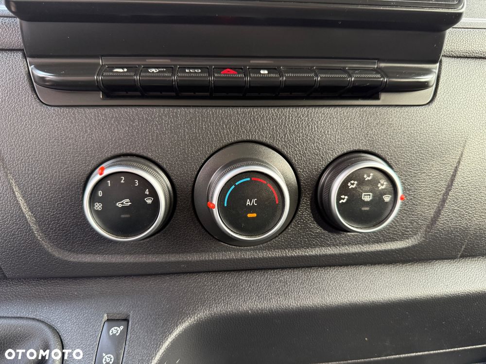 Renault MASTER/165KM/Doka 7 osób/Skrzynia/Klima/Navi/|Tempomat - 18