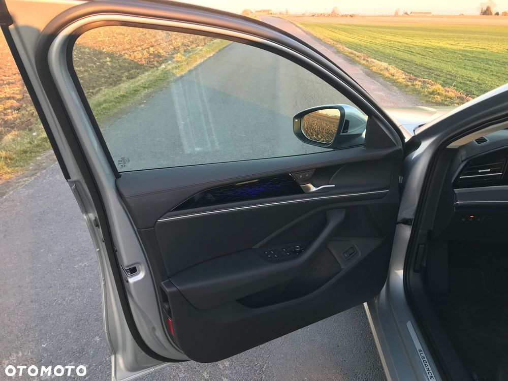 Volkswagen Passat - 23