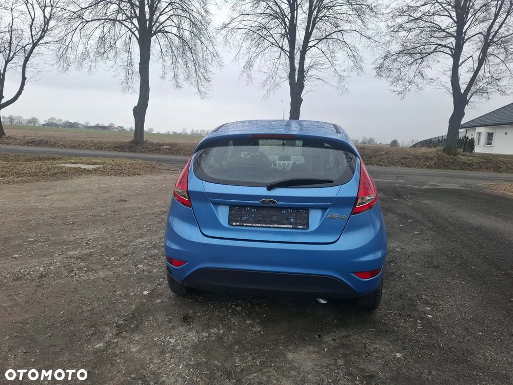 Ford Fiesta - 9