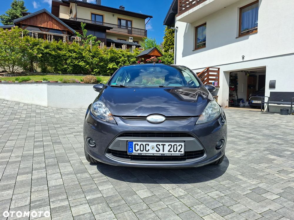 Ford Fiesta 1.4 Champions Edition - 4