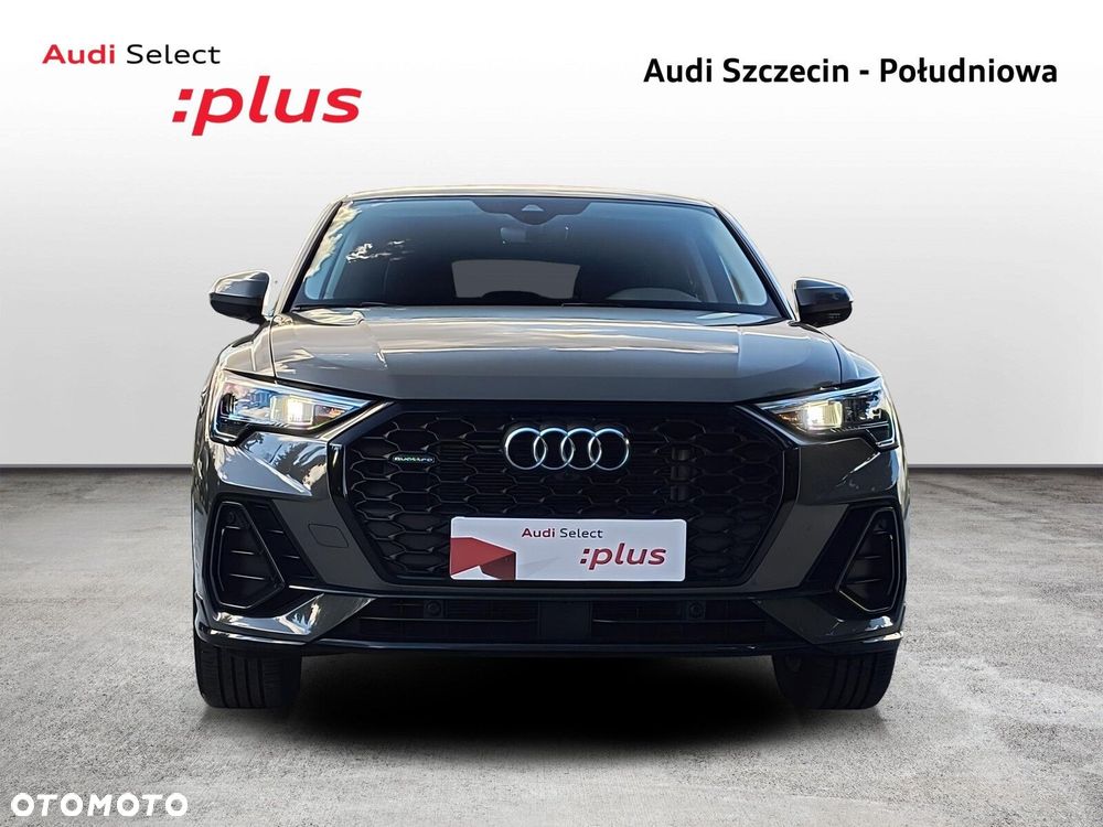 Audi Q3 Sportback - 9