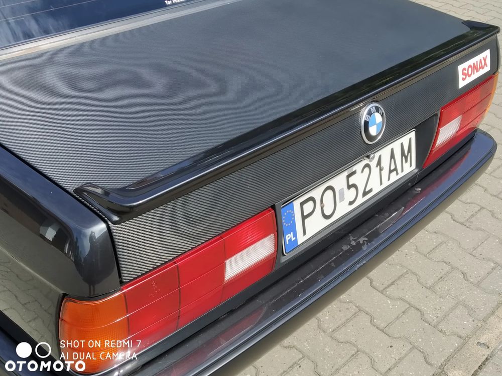 BMW Seria 3 325i - 6