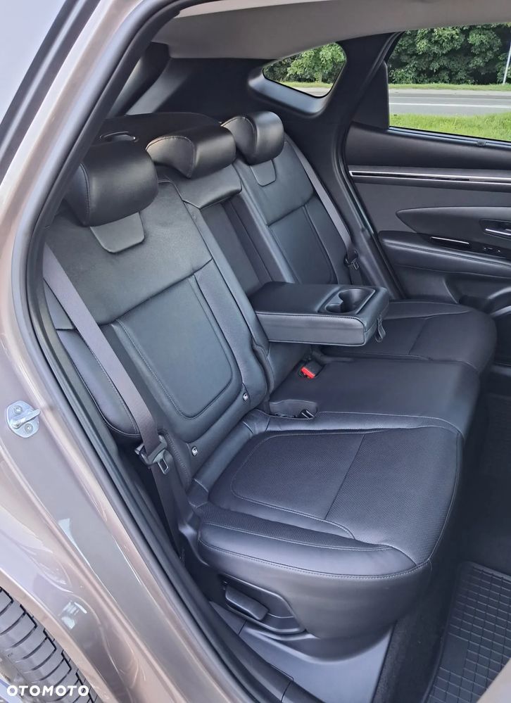 Hyundai Tucson 1.6 T-GDi 48V-Hybrid 2WD DCT Blackline - 14
