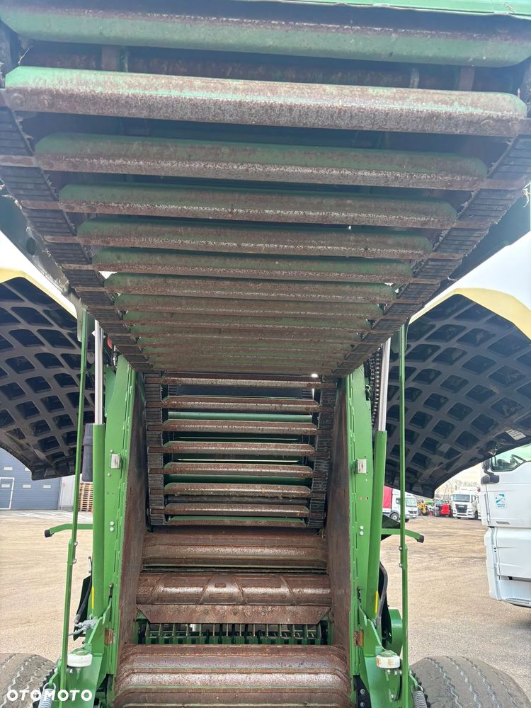 Krone Comprima V150 – prasa  zmiennokomorowa – 2018 –12688 Bel - 9