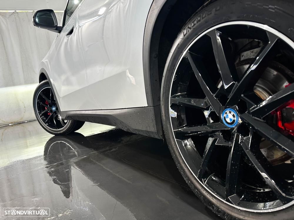 BMW iX1 xDrive30 - 8
