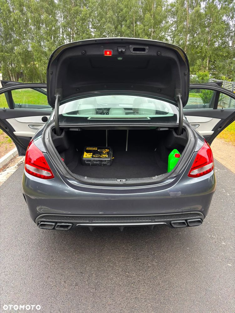 Mercedes-Benz Klasa C 300 7G-TRONIC AMG Line - 12