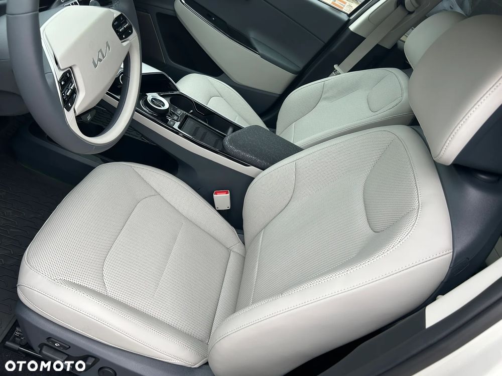 Kia EV6 77.4kWh Plus - 13