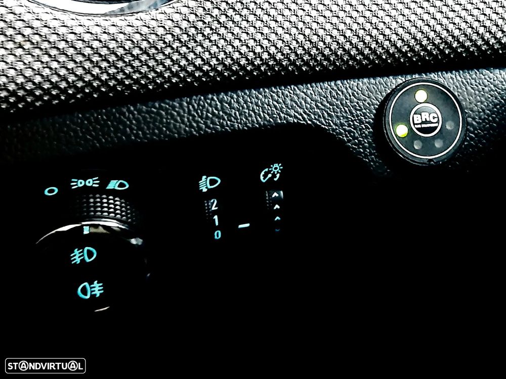 Chevrolet Cruze - 14