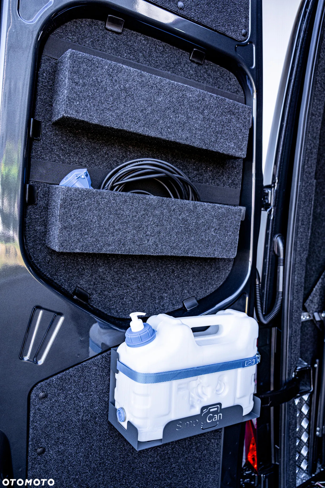 Mercedes-Benz Sprinter - 37