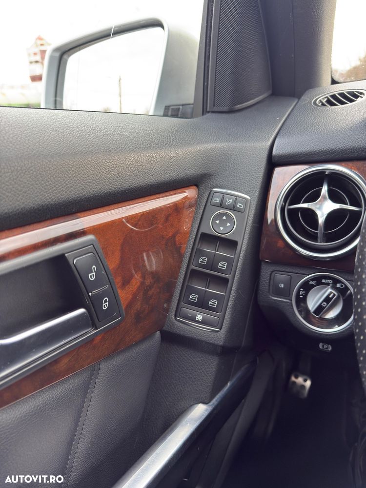 Mercedes-Benz GLK 220 CDI DPF 4Matic BlueEFFICIENCY 7G-TRONIC SPORT EDITION - 18