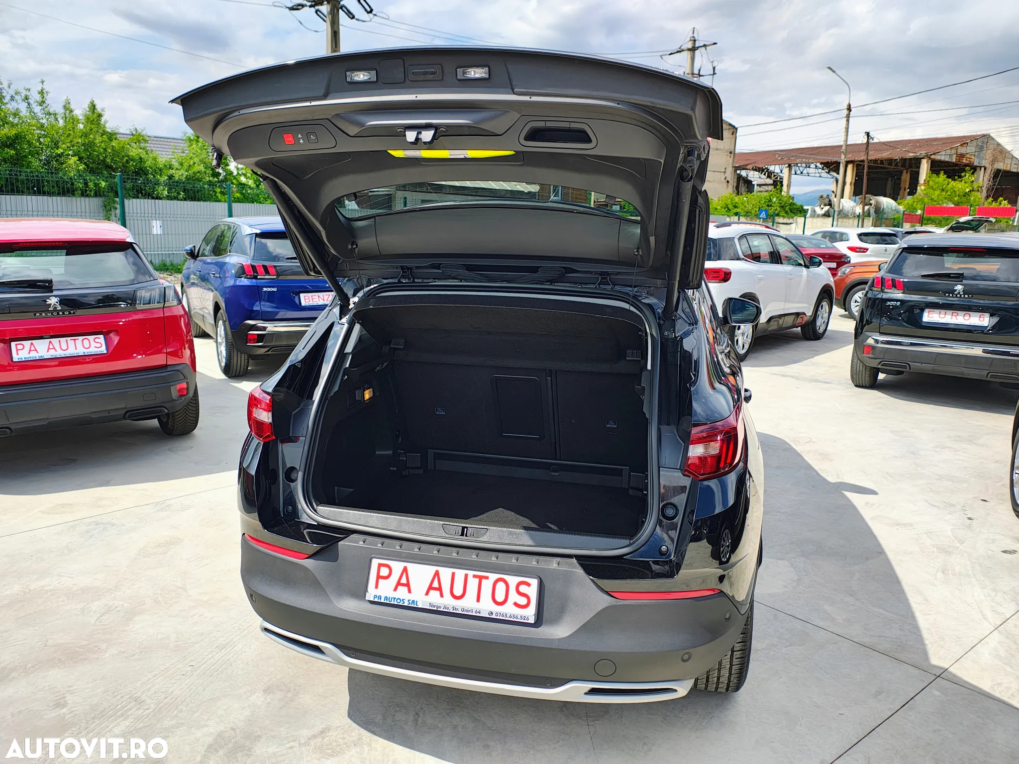 Opel Grandland X 1.2 Start/Stop Business Edition - 16