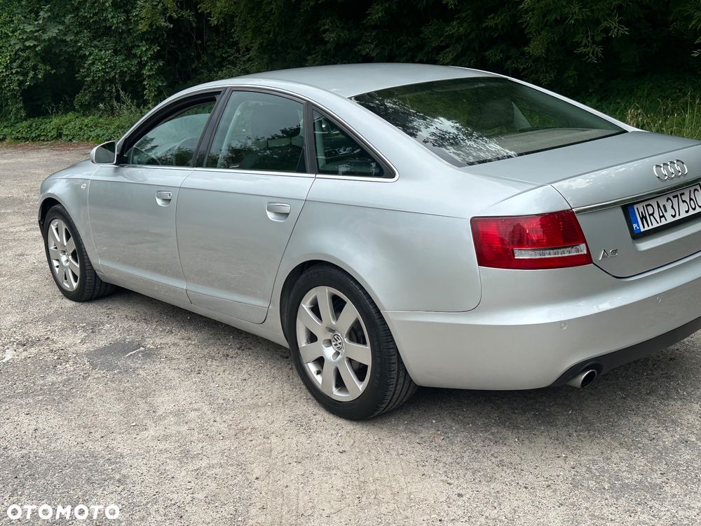 Audi A6 Avant 2.4 - 7
