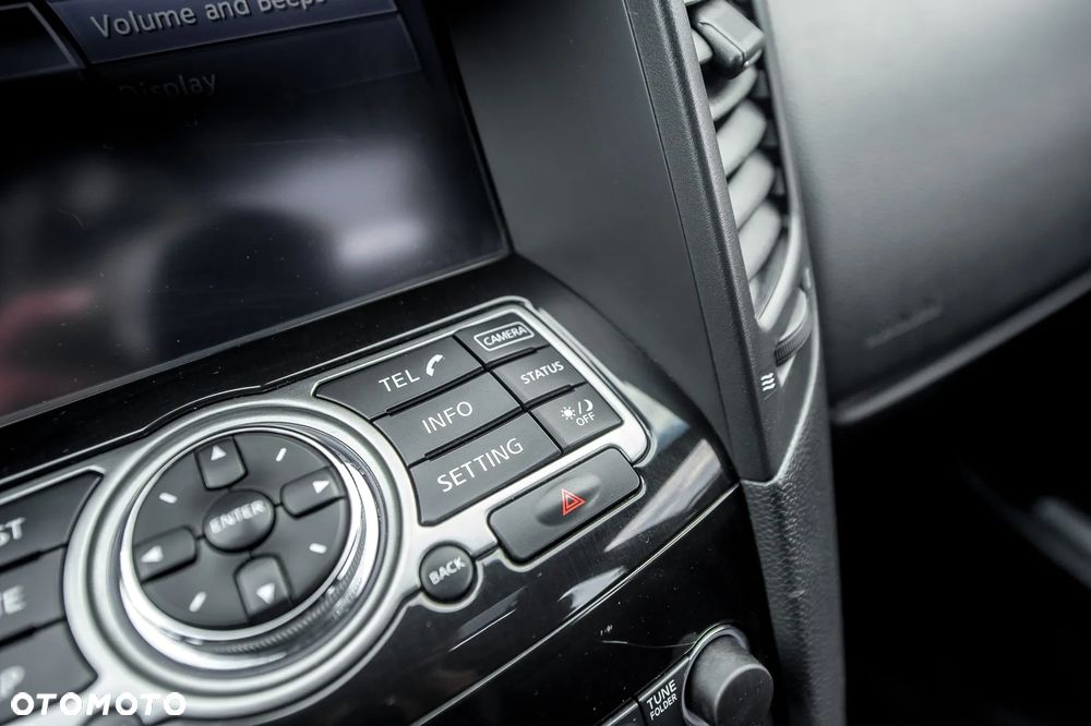 Infiniti QX70 3.7 S Premium - 19