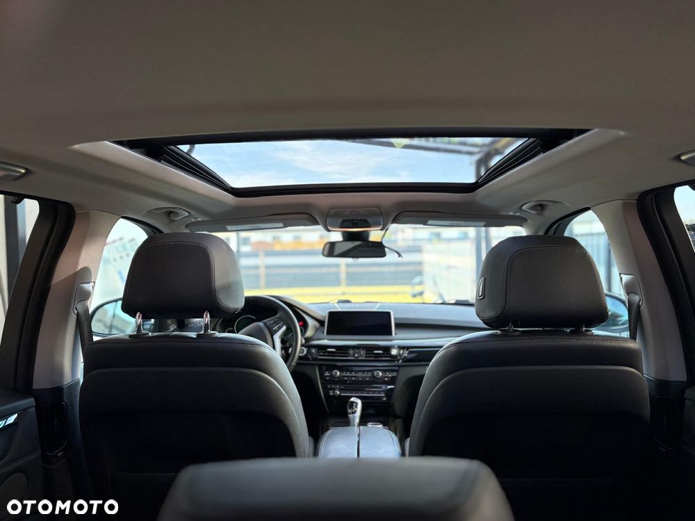 BMW X5 xDrive35i - 28