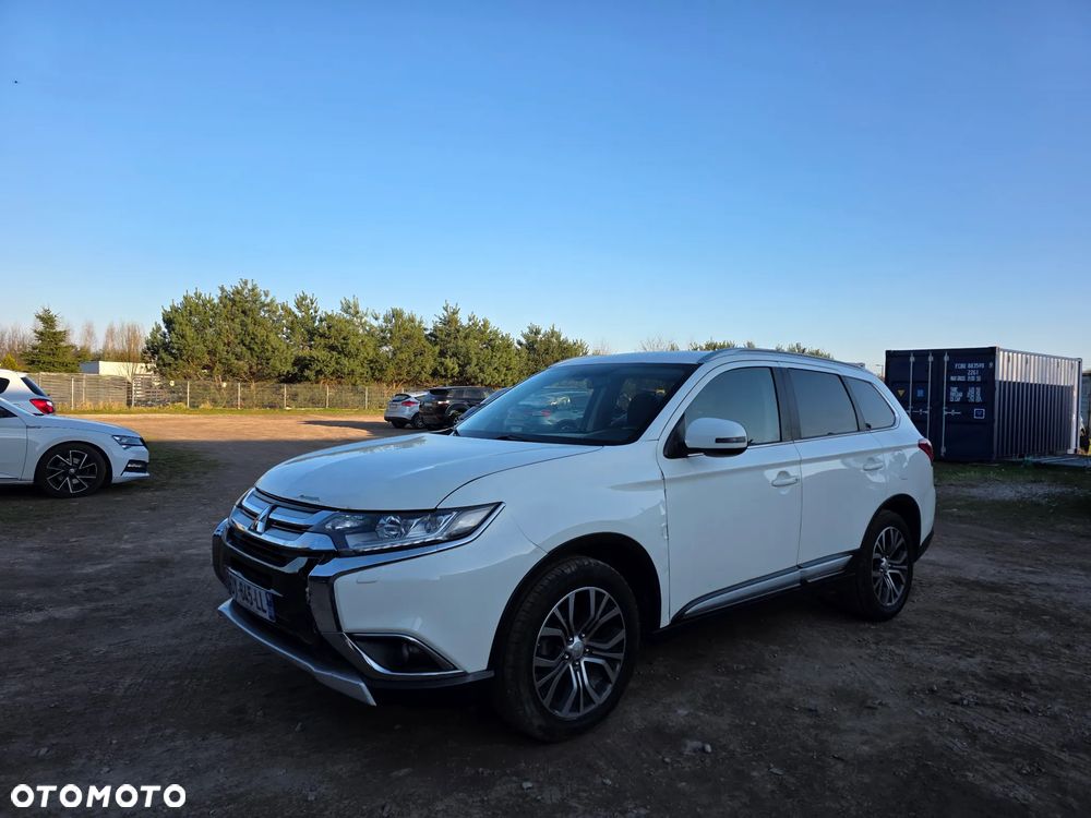 Mitsubishi Outlander 2.2 DI-D 4WD Intense - 3