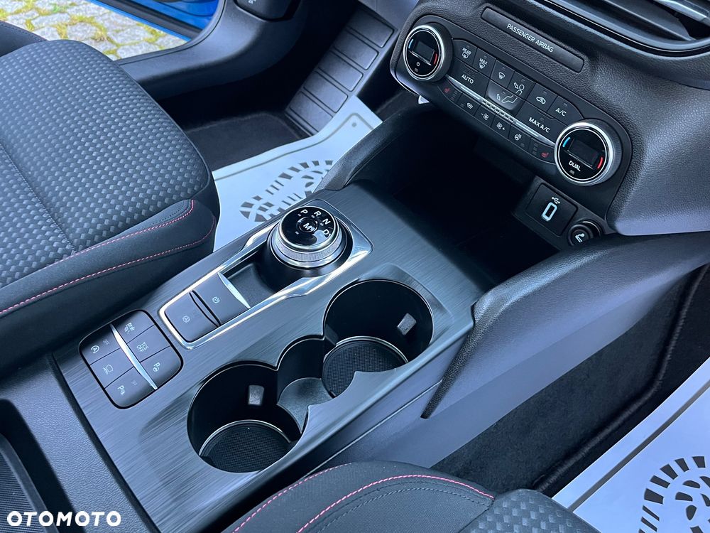 Ford Focus 1.5 EcoBlue Start-Stopp-System ST-LINE - 24