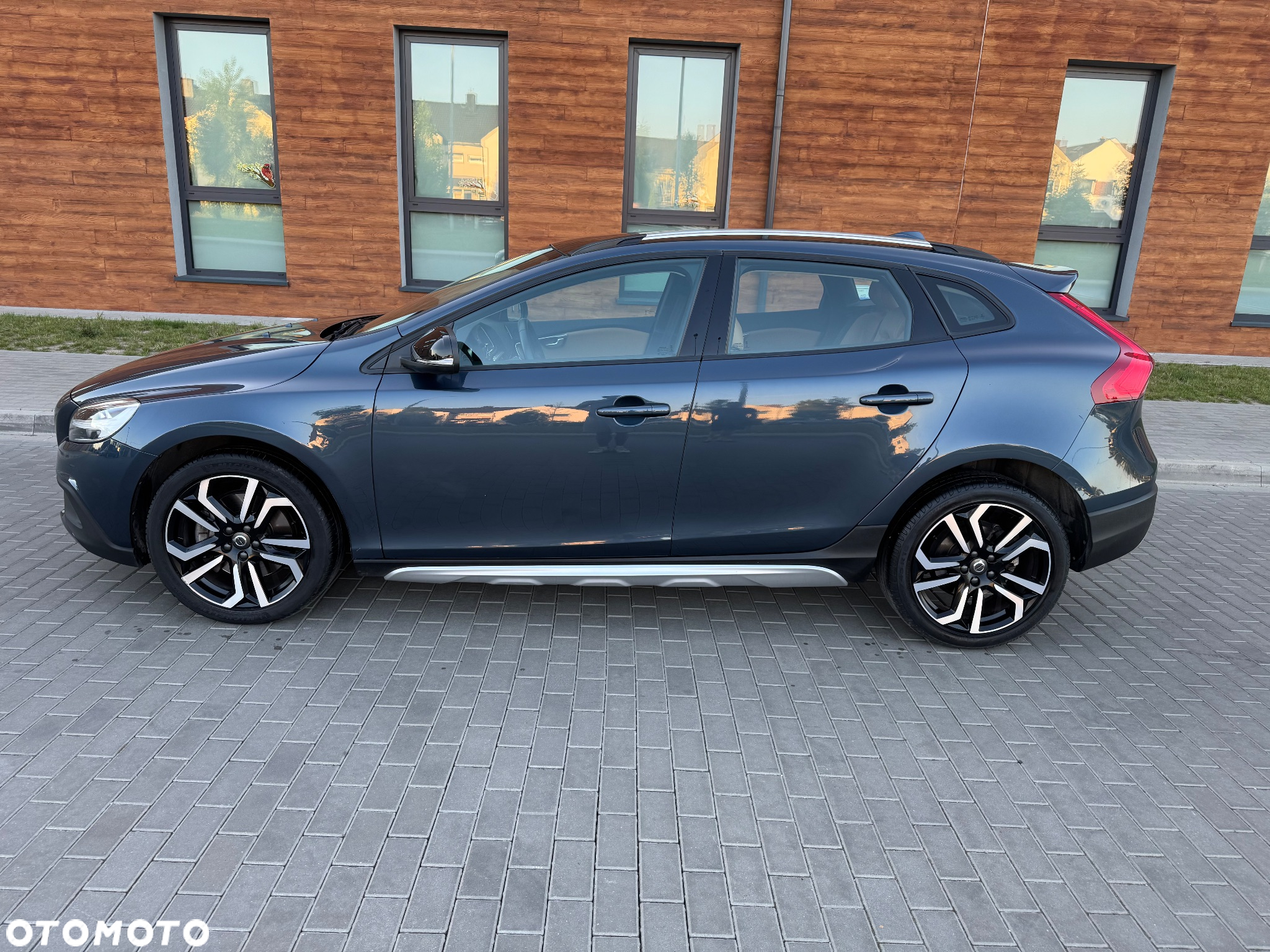 Volvo V40 Cross Country T3 Geartronic Momentum - 7