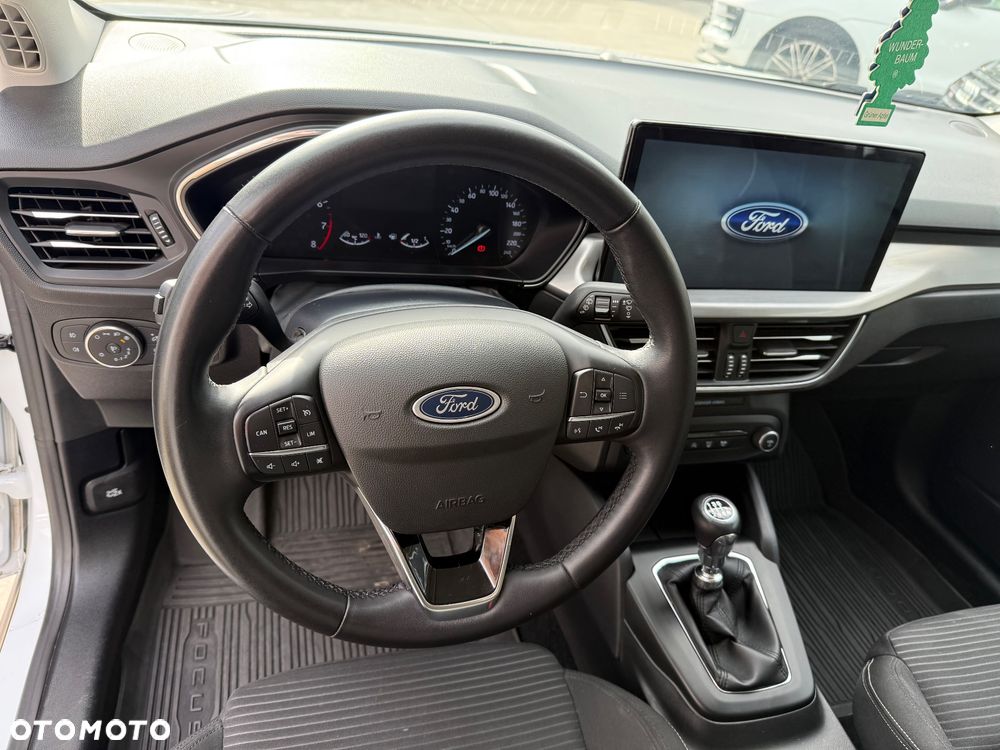 Ford Focus 1.0 EcoBoost mHEV Titanium - 17
