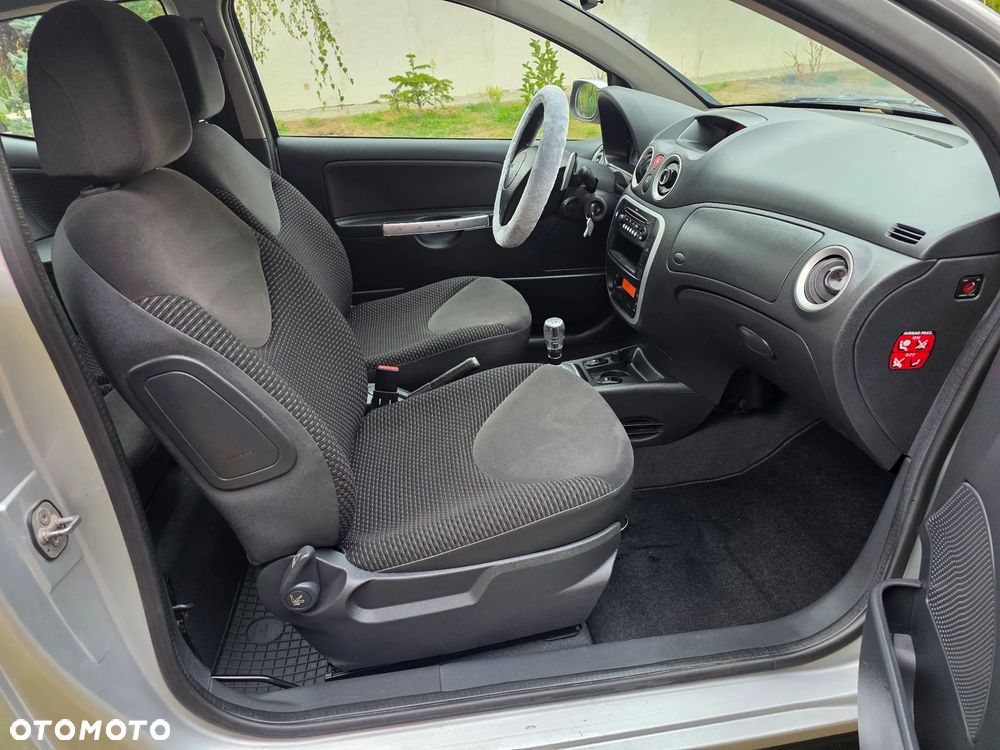 Citroen C2 2008 photo 3