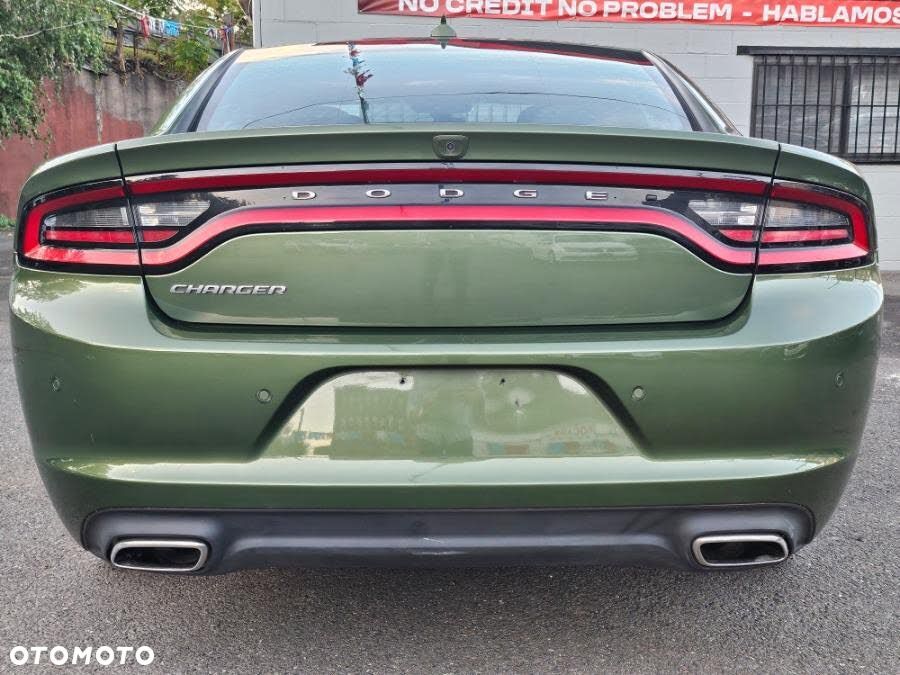 Dodge Charger - 5