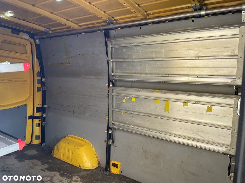 Volkswagen Crafter - 15