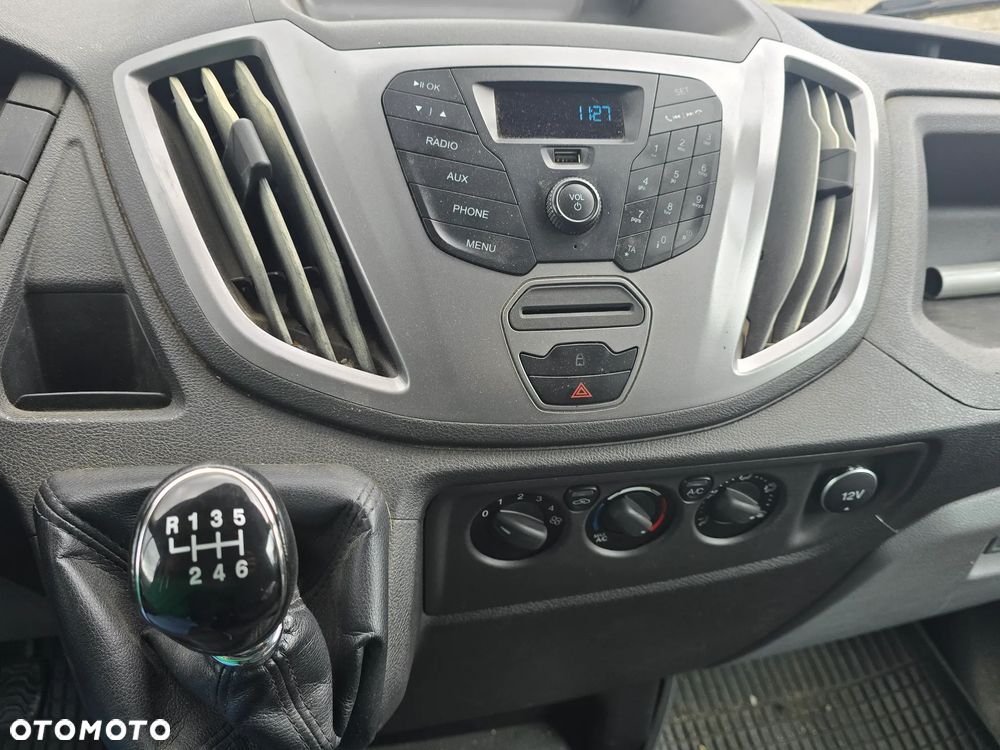 Ford Transit - 8