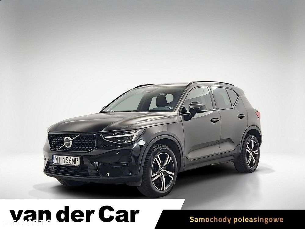 Volvo XC 40 B3 Plus Dark - 1
