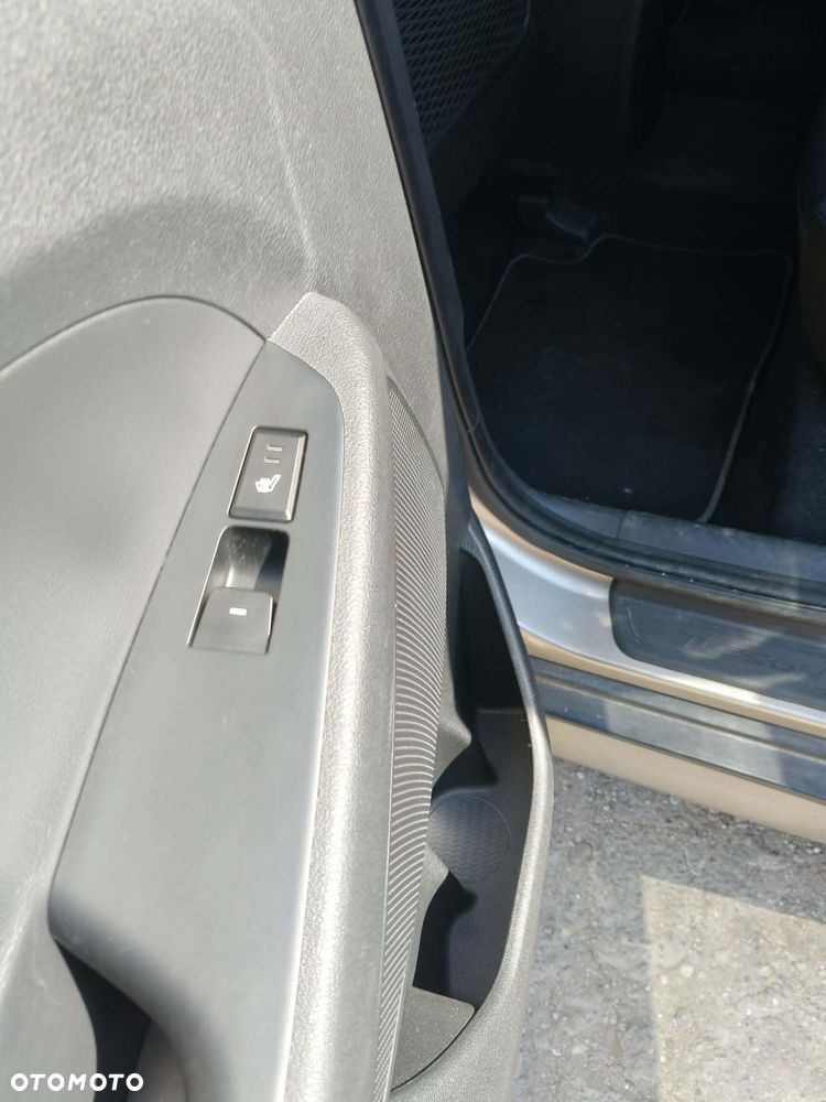 Hyundai Tucson blue 1.6 GDi 2WD Advantage - 12