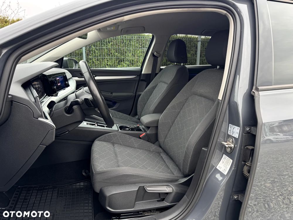 Volkswagen Golf - 25