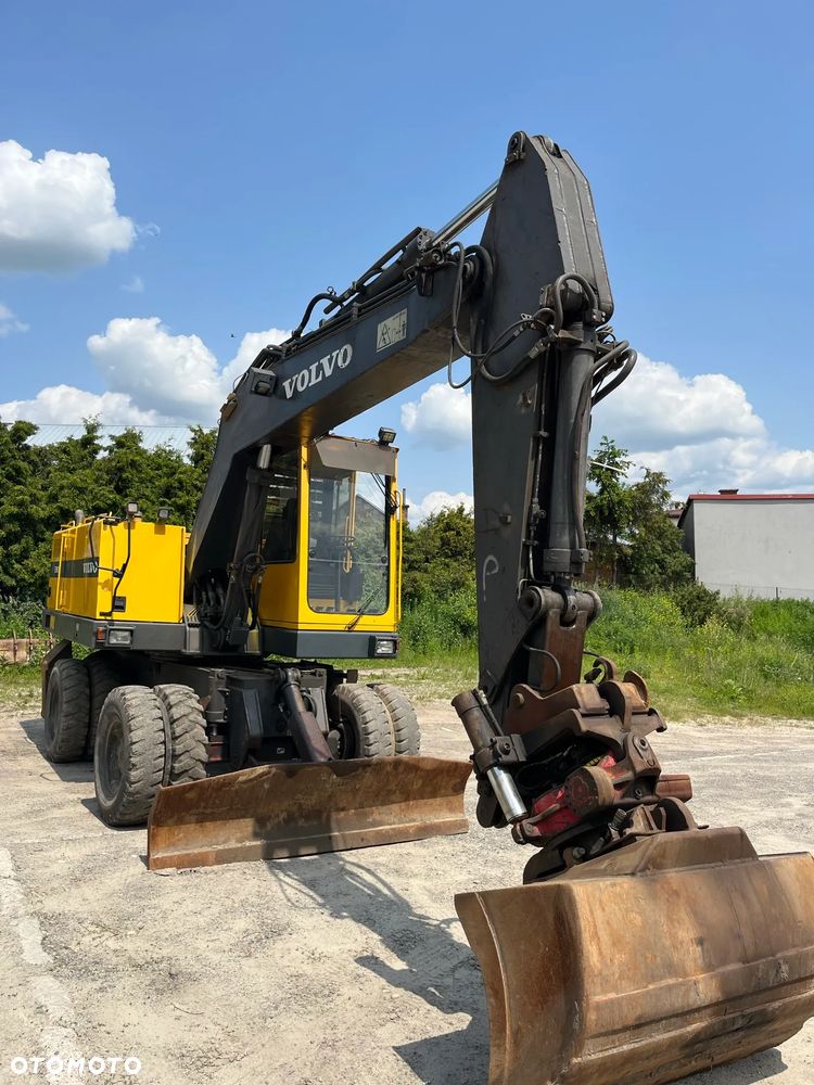 Volvo EW-200 - 5