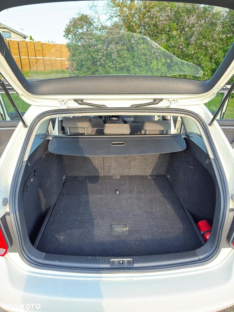 Volkswagen Golf - 10