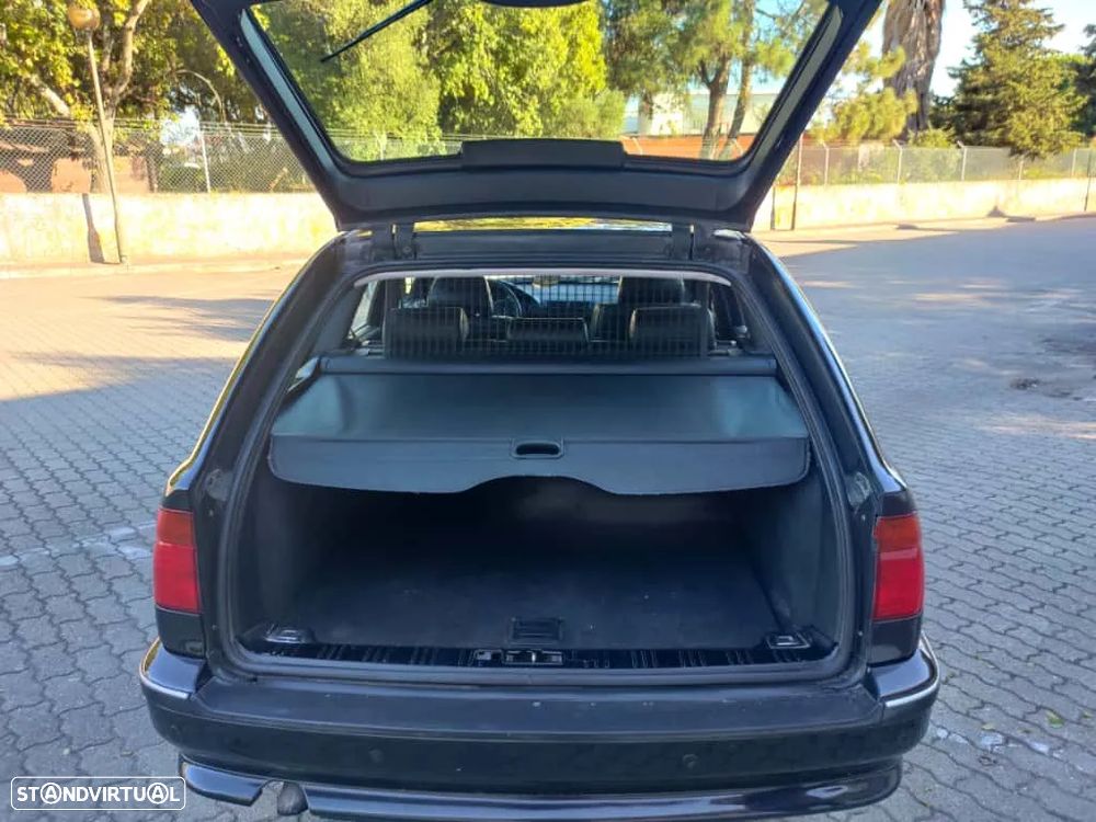 BMW 525 d Touring - 13