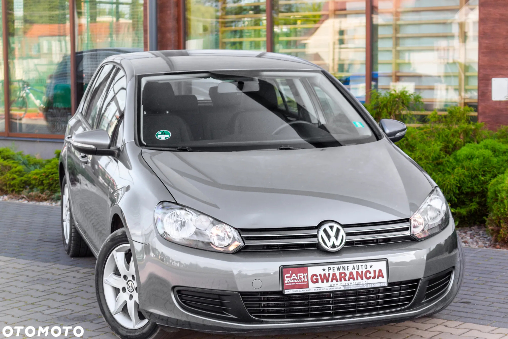 Volkswagen Golf - 2