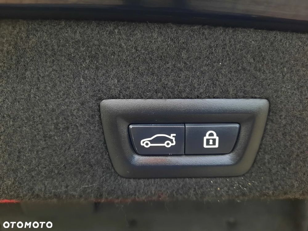 BMW Seria 7 730d xDrive - 22