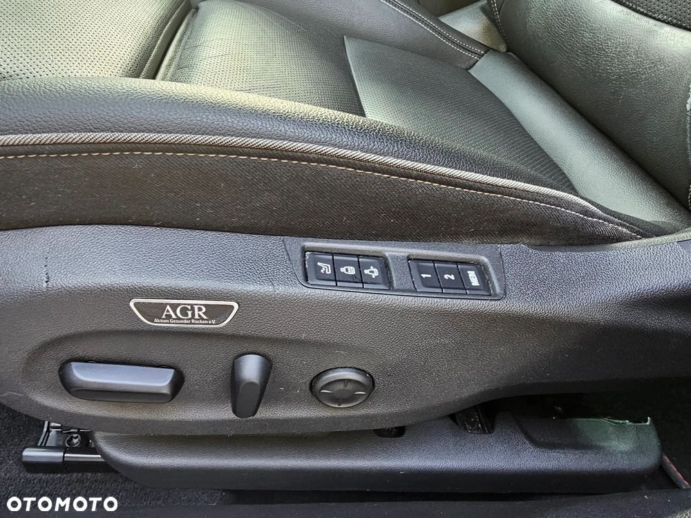 Opel Insignia 2.0 BiTurbo 4x4 Innovation - 29