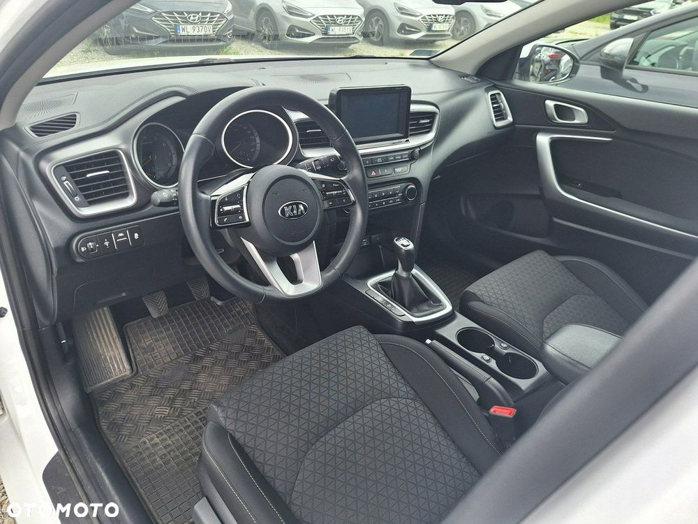 Kia Ceed 1.4 T-GDI M - 11