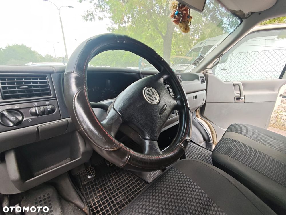 Volkswagen Transporter - 26