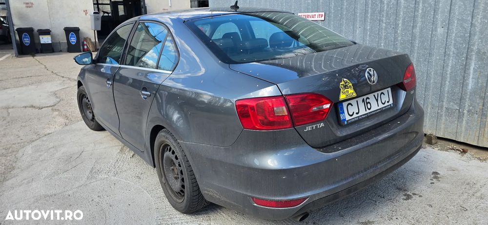 Volkswagen Jetta 1.6 TDI CR DPF Highline - 2