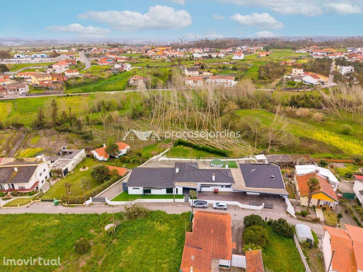 Moradia T5 Contemporânea e elevada eficiência energética – Amor, Le... - Grande imagem: 4/60