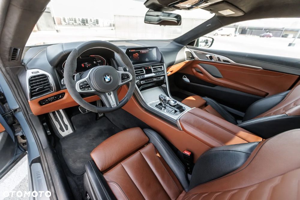 BMW Seria 8 - 24