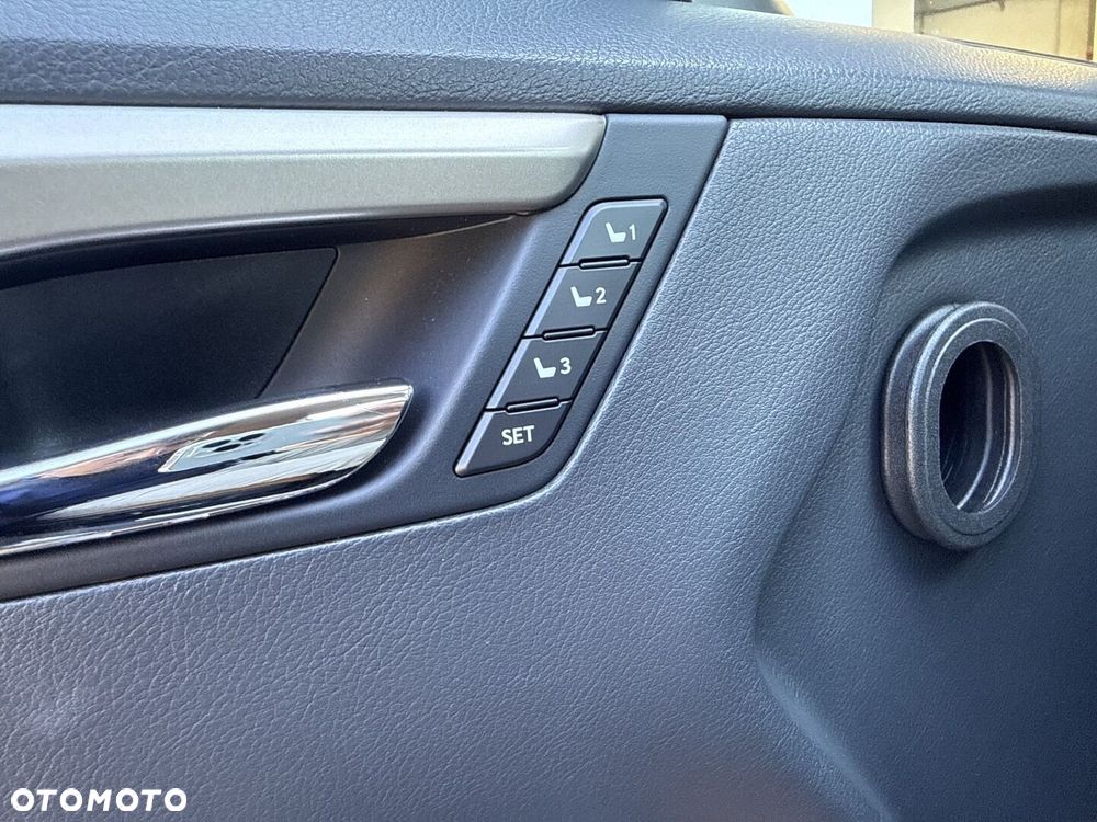 Lexus RX 450h F-Impression - 25
