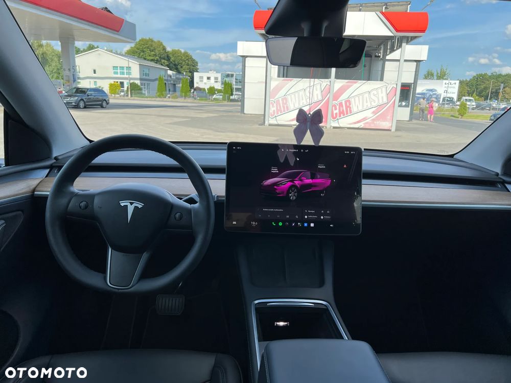 Tesla Model Y RWD - 13