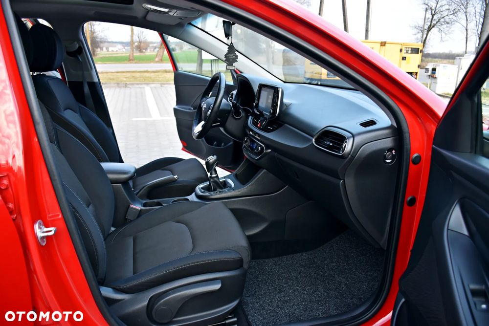 Hyundai i30 1.0 T-GDI Connect & Go - 29