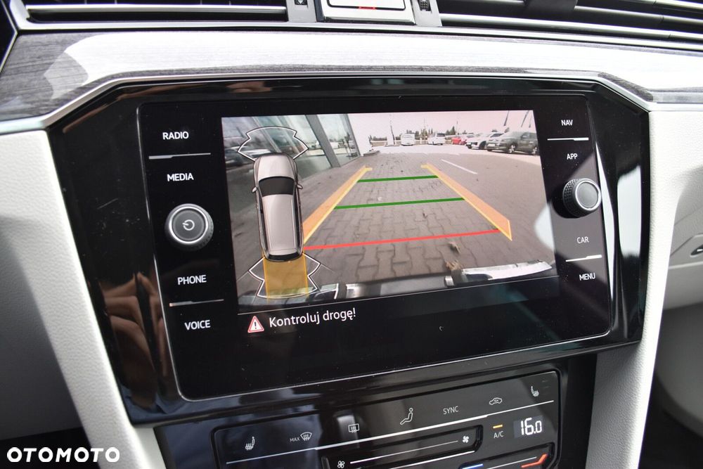 Volkswagen Passat Variant 1.5 TSI EVO Elegance DSG - 16