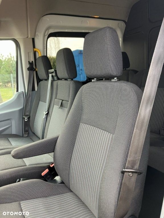Ford Transit - 12