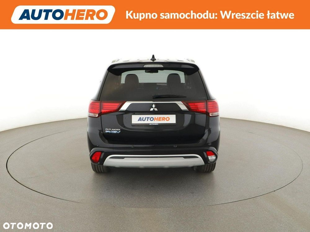 Mitsubishi Outlander 2.4 4WD - 8