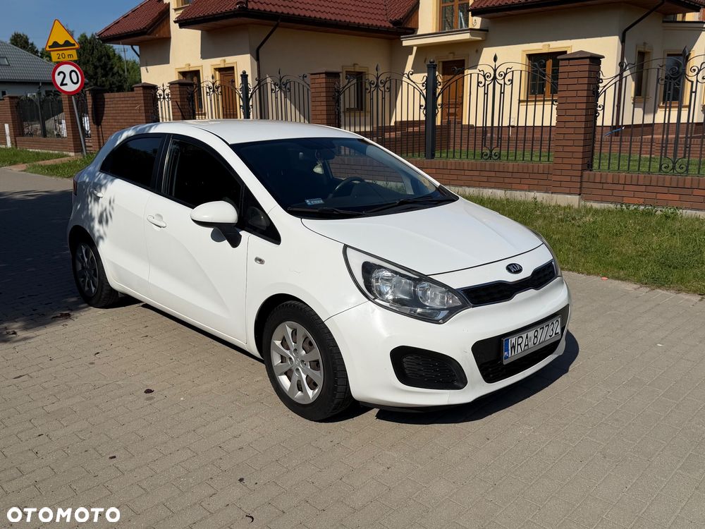 Kia Rio 1.2 Business Line - 13