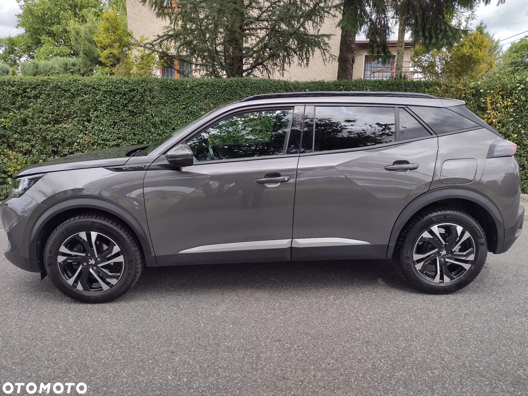 Peugeot 2008 1.2 PureTech Allure Pack S&S - 4